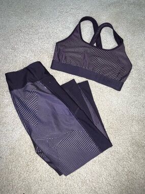 Under Armour Purple Patterned Active Set - Sports Bra & Leggings
